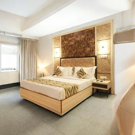 Hotel The Almora By Rs Global Near By Delhi International Airport With - Free Airport Drop New Delhi Buitenkant foto
