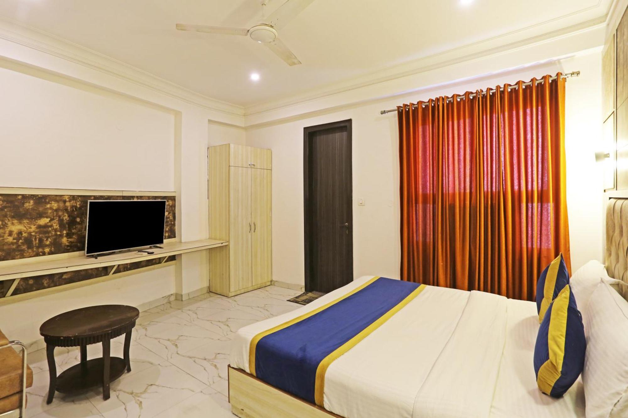 Hotel The Almora By Rs Global Near By Delhi International Airport With - Free Airport Drop New Delhi Buitenkant foto
